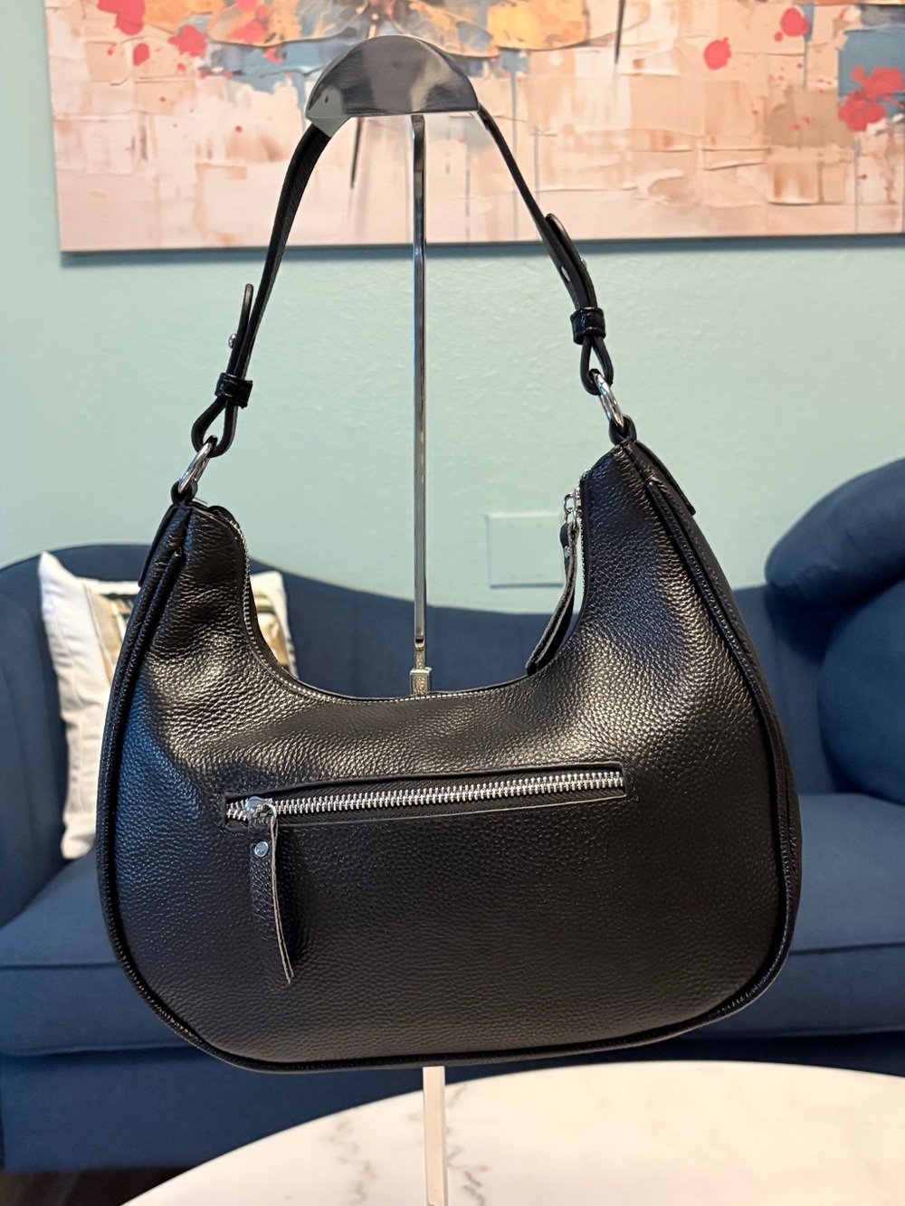 Top Grain Leather Crescent Hobo Shoulder Bag in Black